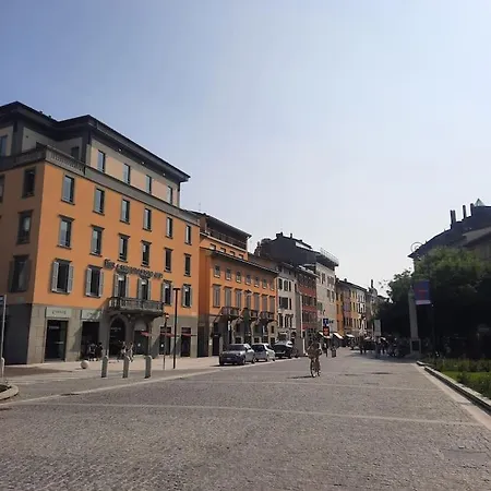Apartament Solemahouse - The Bright Attic Bergamo