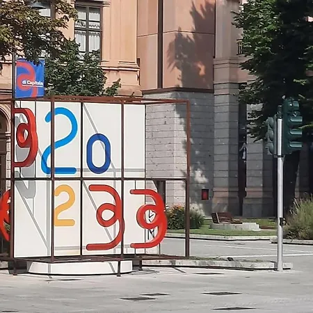 Solemahouse - The Bright Attic Lägenhet