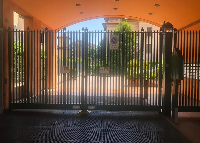 Solemahouse - The Bright Attic *