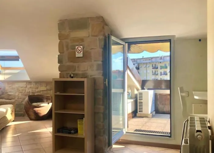 Solemahouse - The Bright Attic Lägenhet *