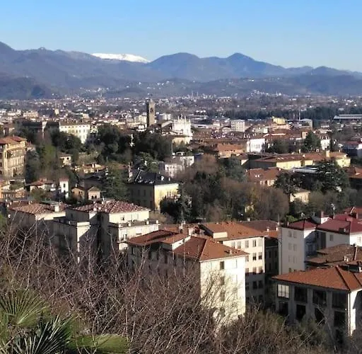 Solemahouse - The Bright Attic