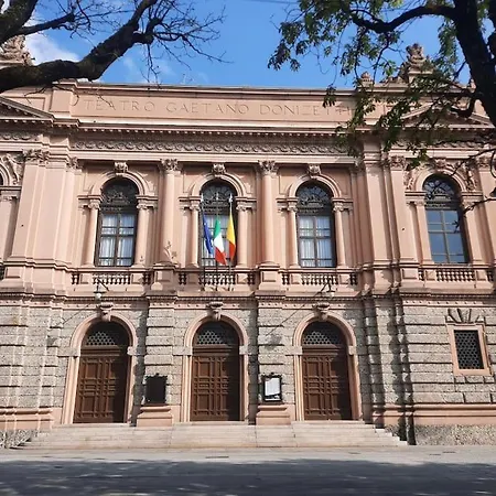 Solemahouse - The Bright Attic بيرغامو